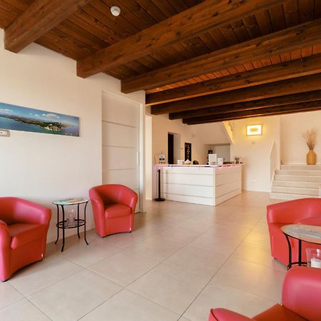 Agriturismo Il Colle Dei Lecci อังโกนา ภายนอก รูปภาพ